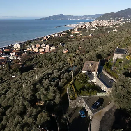 Eunice Cavi di Lavagna